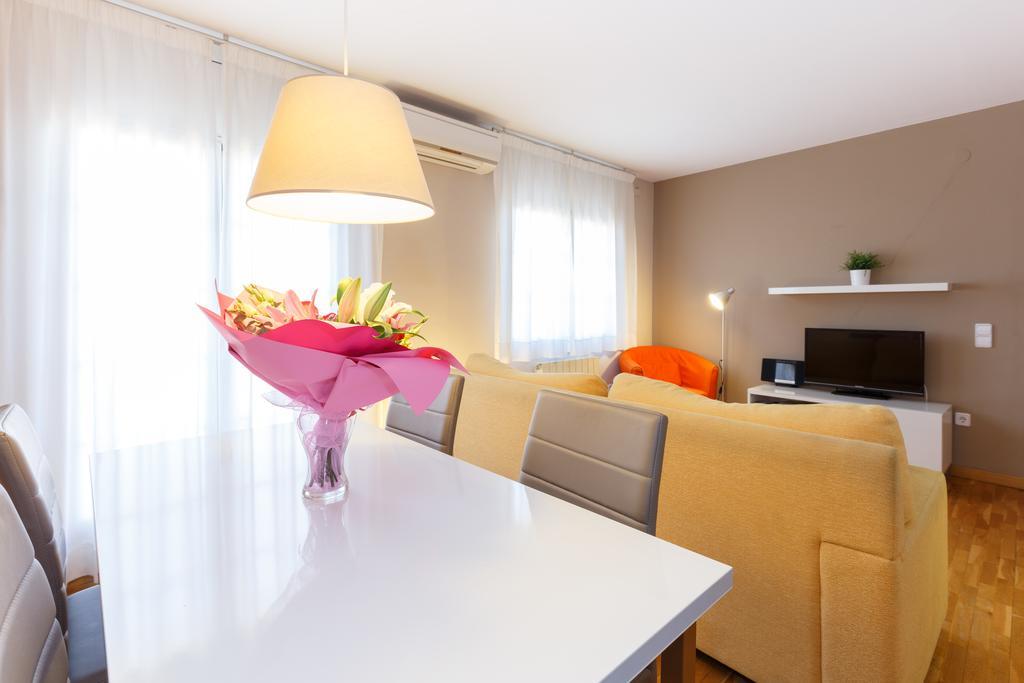 Letsgo Sagrada Familia Penthouse Apartment Barcelona Ngoại thất bức ảnh